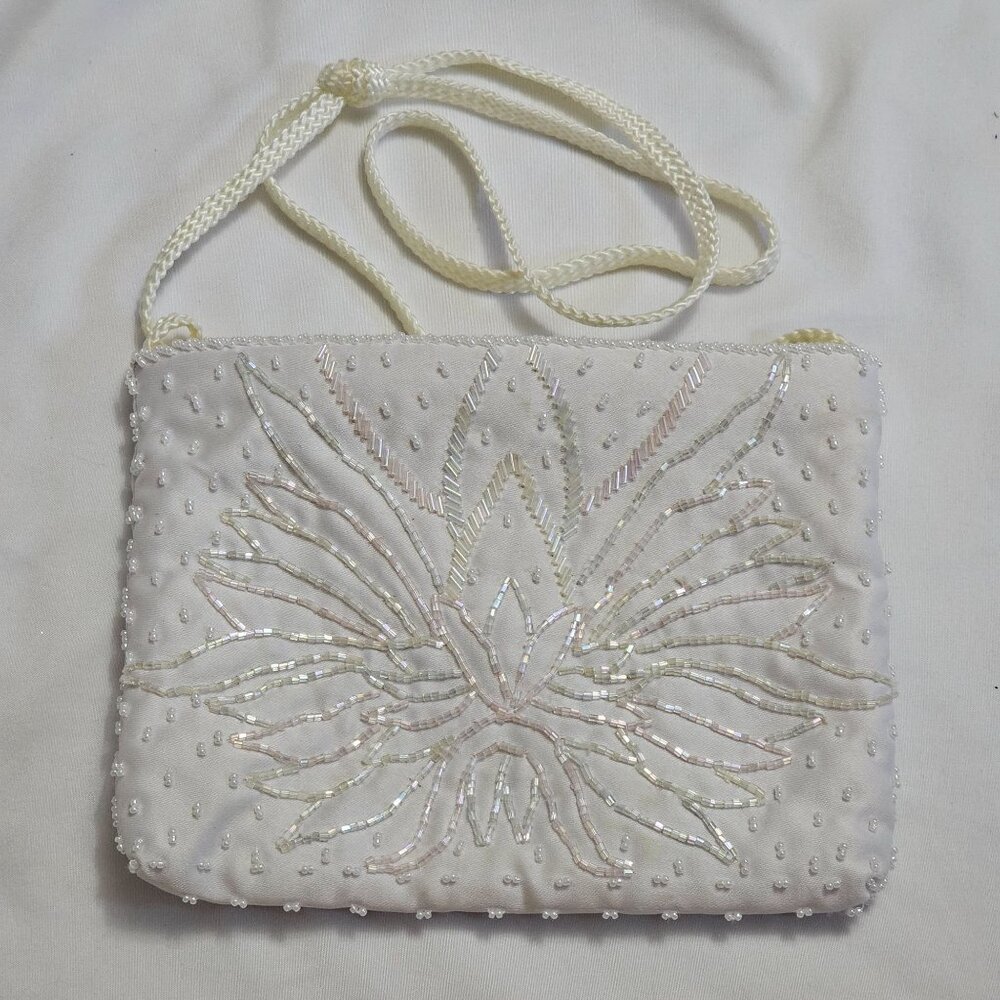 Vintage La Regale White Satin Beaded Lotus Flower Handbag